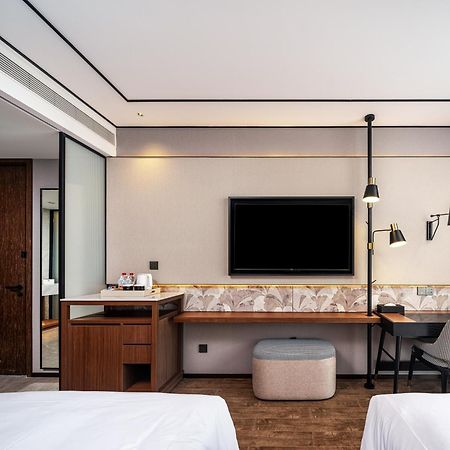 Hilton Garden Inn Beijing Guomao Exterior foto