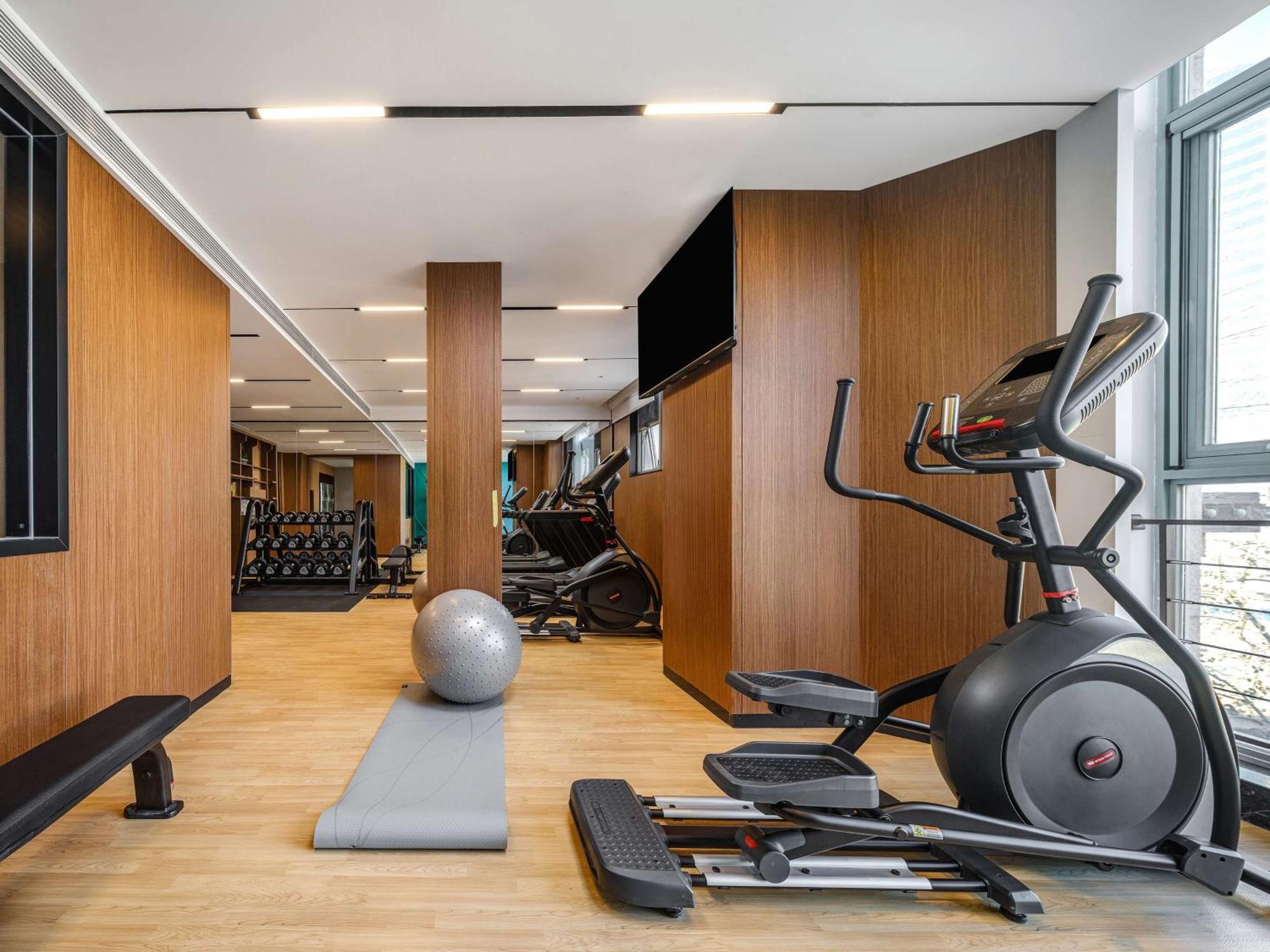 Hilton Garden Inn Beijing Guomao Exterior foto