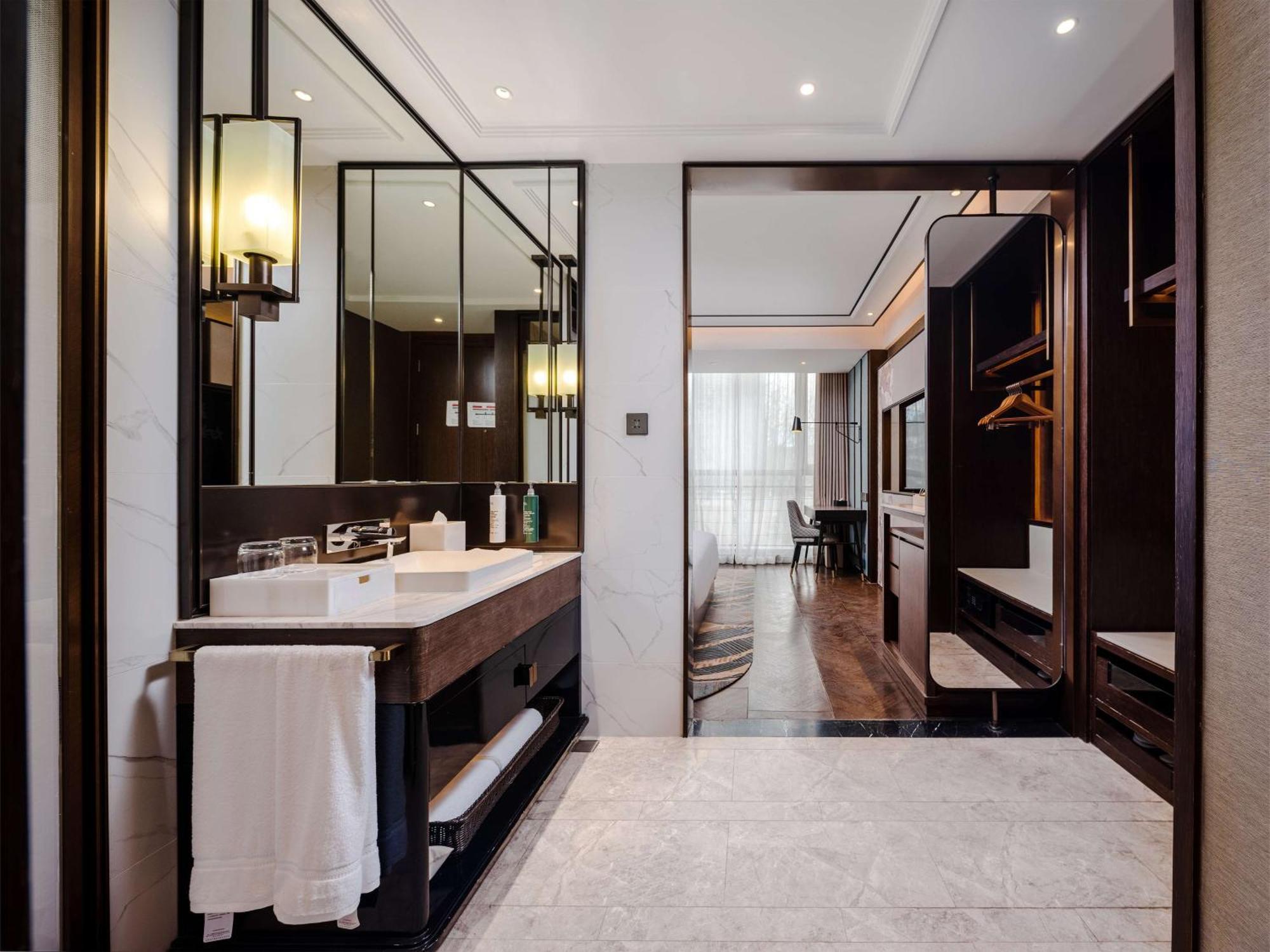 Hilton Garden Inn Beijing Guomao Exterior foto