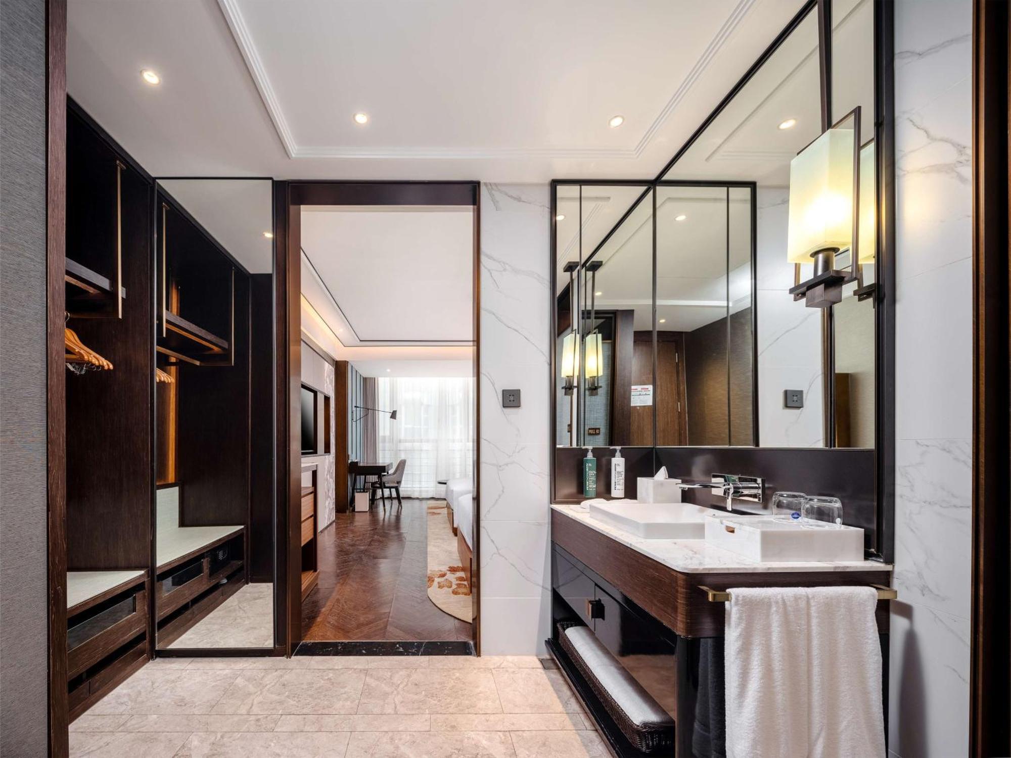 Hilton Garden Inn Beijing Guomao Exterior foto